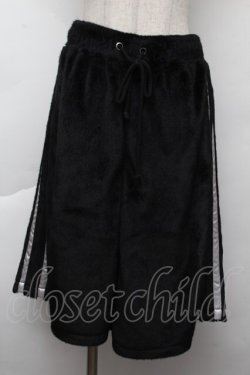 画像1: Jamie エーエヌケー / ファーハーフパンツ  黒ｘ白 S-25-11-26-056-LO-PA-HR-ZS