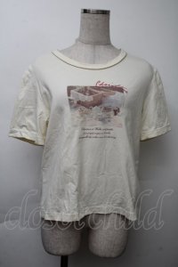 F i.n.t / ピクニックフォトプリントTシャツ  アイボリー S-25-11-26-009-CA-TS-HR-ZS