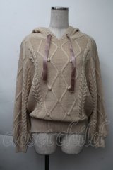 axes femme / ケーブル編みニットパーカー  ベージュ S-25-11-26-011-AX-TO-AS-ZS