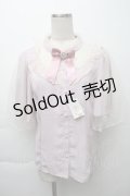 axes femme kawaii / ビジューリボンブローチ付ブラウス  ピンク S-25-11-28-043-AX-BL-AS-ZS