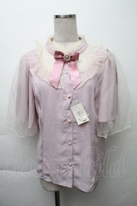 axes femme kawaii / ビジューリボンブローチ付ブラウス  ピンク S-25-11-28-043-AX-BL-AS-ZS