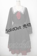 axes femme / ブローチ付セーラーワンピース  黒 S-25-11-28-059-AX-OP-AS-ZS