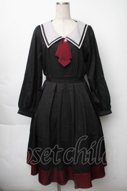 画像1: axes femme / ブローチ付セーラーワンピース  黒 S-25-11-28-059-AX-OP-AS-ZS