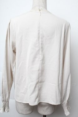 画像2: an another angelus / ステンドグラス風レースヨークブラウス  ベージュ S-25-11-28-1016-CA-BL-AS-ZS