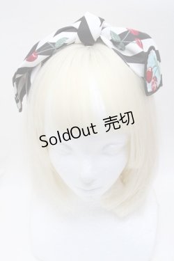 画像2: Angelic Pretty / Cherry Stampカチューシャ  黒ｘ白 S-25-11-28-029-AP-AC-AS-ZS