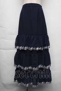 axes femme Nostalgic / 刺繍ティアードスカート  紺 S-25-11-30-053-LO-SK-HR-ZS