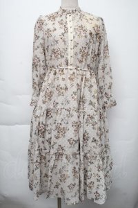 axes femme / レース襟付花柄ロングワンピース  キナリ S-25-11-30-031-AX-OP-HR-ZS