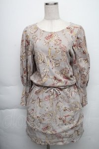 LOLITA / プリントワンピース  ベージュ S-25-12-01-044-LO-OP-HR-ZT154