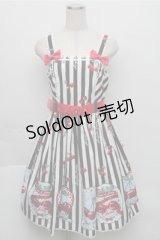 Angelic Pretty / Cherry Stampジャンパースカート  黒ｘ白 S-25-12-04-055-AP-OP-AS-ZS