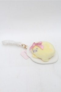 Maison de FLEUR / ぐでたまパスケース  イエロー S-25-12-04-004-LO-BG-HR-ZS