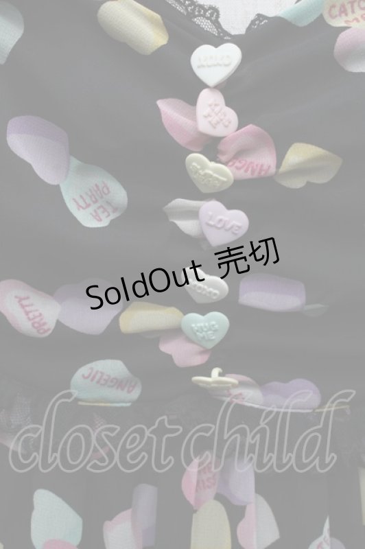 画像4: Angelic Pretty / Sugar Heartsジャンパースカート（初版）  黒 S-25-12-06-044-AP-OP-HR-ZS (4)