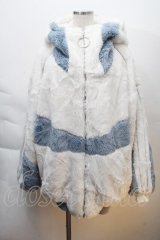 REFLEM / BIG切替ファーパーカー  白ｘサックス S-25-12-06-021-PU-JA-AS-ZS