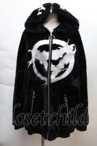 Amilige / 刺繍入りファーZIPコート  黒ｘ白 S-25-12-06-024-PU-CO-AS-ZS