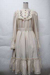 Hoshibako Works / ジャスミンヨークカラーワンピース  オフ S-25-12-07-056-LO-OP-AS-ZS