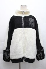 KRY CLOTHING / 「ストレッサー」 ボア切替フリースジャケット  黒ｘ白 S-25-12-11-044-EL-JA-HR-ZS