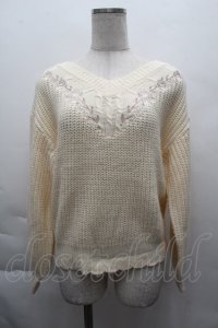 axes femme / バラ刺繍ニットプルオーバー  キナリ S-25-12-11-003-AX-TO-HR-ZS