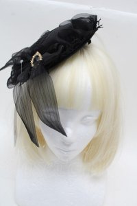 axes femme / リボンフリルミニハット  黒 S-25-12-12-033-AX-AC-HR-ZS