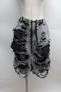 REFLEM / スタッズ付きダメージデニムハーフパンツ  グレー S-25-12-13-045-PU-PA-AS-ZS