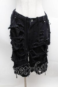 REFLEM / スタッズ付きダメージデニムハーフパンツ  黒 S-25-12-13-046-PU-PA-AS-ZS