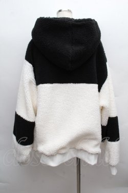 画像2: ililil / あざと可愛い天使ボアぱぁかぁ  黒ｘ白 S-25-12-13-058-PU-TO-HR-ZS