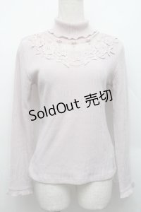 axes femme / パール付きハイネックニット  ピンク S-25-12-17-020-AX-TO-HR-ZS