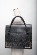 Jean Paul GAULTIER / ロゴ型押しレザーバッグ  黒 S-25-12-20-1008-GO-BG-AS-ZS