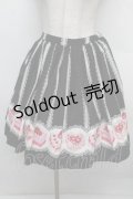 Emily Temple cute / ケーキプリントスカート  黒 S-25-12-23-043-ET-SK-AS-ZS
