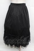axes femme / 繊細レースミディ丈ペチスカート  黒 S-25-12-23-044-AX-SK-HR-ZS