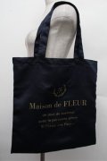 Maison de FLEUR / ロゴプリントトートバッグ  ネイビー S-25-12-24-009-LO-BG-HR-ZS