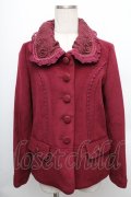 axes femme / モチーフ付レース襟ショートコート  ワイン S-25-12-25-032-AX-CO-TK-ZS