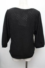 画像2: axes femme / バラ刺繍入りドルマンプルオーバー  黒 S-25-12-28-013-AX-TO-HR-ZS (2)