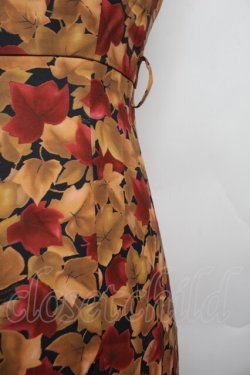 画像4: an another angelus / フォールリーフ柄Vネックワンピース F ブラウン×イエロー S-26-01-04-038-CA-OP-TK-ZS