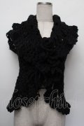 PINK HOUSE / ローズモチーフブローチ付きハンドニットベスト  黒 S-26-01-08-017-LO-TO-HR-ZS