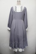 axes femme / ブローチセットロマンワンピース（ブローチ欠品）  ブルーグレー S-26-01-10-052-AX-OP-AS-ZS