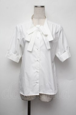 画像1: Fi.n.t / ロゴ刺繍ボウタイブラウス  白 S-26-01-13-001-CA-BL-AS-ZS