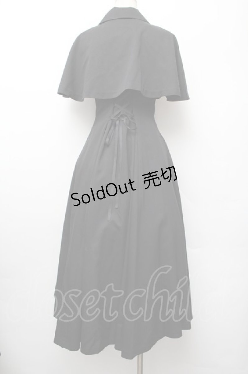 画像3: Sheglit / "Adelheid"ケープワンピース  黒 S-26-01-13-053-EL-OP-HR-ZS (3)
