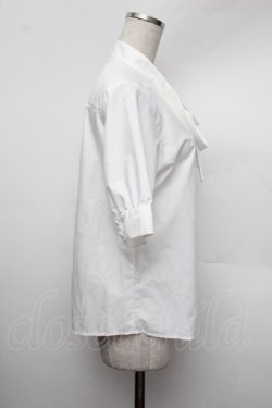 画像2: Fi.n.t / ロゴ刺繍ボウタイブラウス  白 S-26-01-13-001-CA-BL-AS-ZS