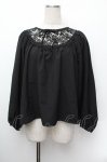 画像1: Fi.n.t / フラワーレース切り替えリボンブラウス  黒 S-26-01-13-013-CA-BL-HR-ZT616 (1)