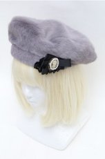 画像1: axes femme / コサージュ付ファーベレー  グレー S-26-01-26-001-AX-AC-HR-ZT012 (1)