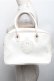画像1: metamorphose / スワン刺繍ハンドバッグ  白 S-26-01-27-037-ME-BG-AS-ZS (1)