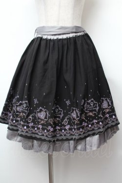 画像1: axes femme / メルヘン刺繍スカート  黒ｘグレー S-26-02-04-046-AX-SK-AS-ZS