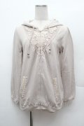 axes femme / モチーフレース使いパーカー  ベージュ S-26-02-04-006-AX-TO-AS-ZS