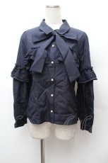 画像1: axes femme POETIQUE / フリルデコレーションブラウス  紺 S-26-02-04-008-AX-BL-HR-ZS (1)
