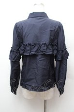 画像3: axes femme POETIQUE / フリルデコレーションブラウス  紺 S-26-02-04-008-AX-BL-HR-ZS (3)