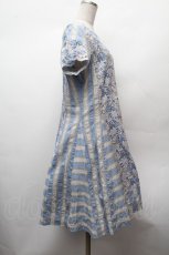 画像3: Jane Marple Dans Le Salon / 刺繍ストライプワンピース  サックスｘグレー S-26-02-05-049-JM-OP-AS-ZS (3)