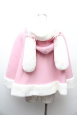 画像2: BABY,THE STARS SHINE BRIGHT / ゆらゆらいちごのうさみみファーケープ  ピンク S-26-02-09-009-BA-JA-AS-ZS (2)
