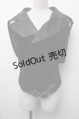 alice auaa / 背中あきフード別珍ベスト 4 黒 S-26-02-13-040-AA-TO-HR-ZS