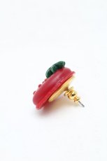 画像2: Q-pot. / ザ・ストロベリーマカロンピアス  赤 S-26-02-18-003-QP-AC-AS-ZS (2)