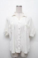 画像1: axes femme / バックレースアップシフォンブラウス  白 S-26-02-18-037-AX-BL-HR-ZS (1)