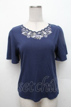 画像1: axes femme / 花刺繍スカラップレースプルオーバー  紺 S-26-02-18-045-AX-TO-HR-ZS